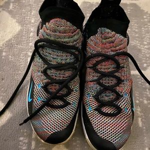 Boys Nike KD sneakers great condition size 7
